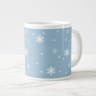 Lass es schneien, Schneeflocken Muster auf blau, W Jumbo-Tasse