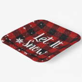 Lass es schneien Text auf Buffalo Plaid Pappteller (Gewinkelt)
