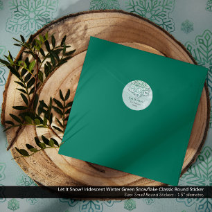 Lass es schneit! Iridescent Winter Green Snowflake Runder Aufkleber