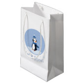Lass es schneit! (Pinguin) Kleine Geschenktüte (Vorderseite Schrägansicht)