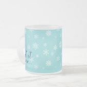 Lass es schneit... Schönes Schneeflockendesign Mattglastasse (Vorderseite Links)