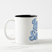 "Lass es Winter-Tasse schneien - Perfektes Urlaubs Zweifarbige Tasse (Links)