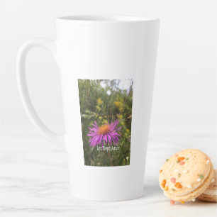 Lass-Hoffnung-Angebot Hübsche Lila Blume Milchtasse