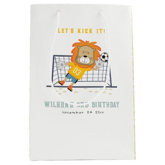 Lass Kick Lion Goalkeeper Soccer Kindergeburtstag Mittlere Geschenktüte (Vorderseite)