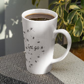 Lass los, Löwenzahn im Wind fließt Milchtasse