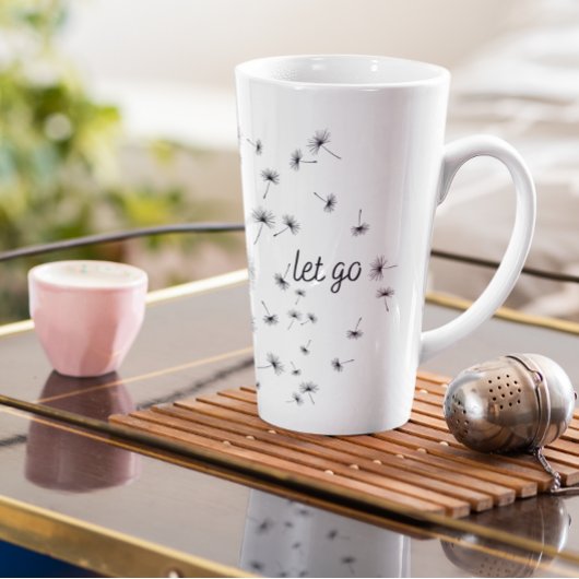 Lass los, Löwenzahn im Wind fließt Milchtasse