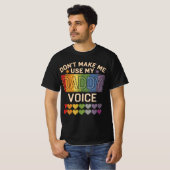 Lass mich nicht Daddy Voice Gay Rainbow Pride benu T-Shirt (Vorne ganz)