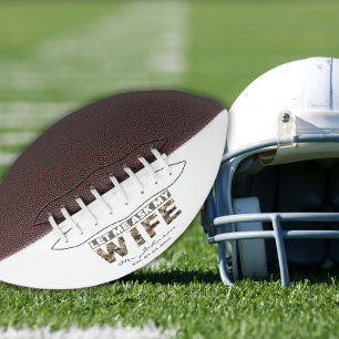 Lass mir, meine Ehefrau lustig personalisiert gefr Football