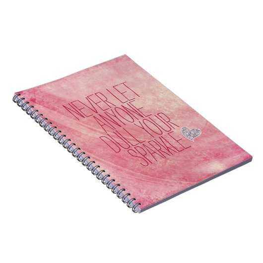 Lass niemals jemandem, der dein Zitat glänzen läss Notizblock (Rechte Seite)