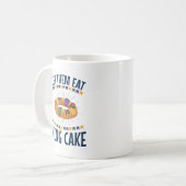 Lass sie essen King Cake Funny Mardi Gras Kaffeetasse (Vorderseite Links)