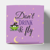 Lass uns Hexen trinken, trinken und fliegen! Geschenkschachtel (Oben)