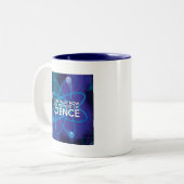 LASS UNS JETZT FÜR EINEN MOMENT DER WISSENSCHAFT. ZWEIFARBIGE TASSE (Vorderseite Links)