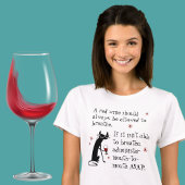 Lass Wine Breathe oder Mouth-to-Mouth Funny T-Shirt