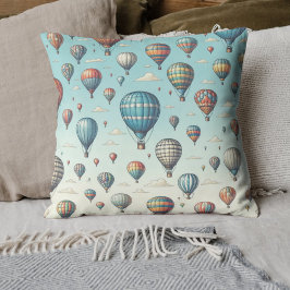 Lasse sie fliegen! Whimsical Hot Air Ballons Kissen