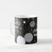 Lassen Sie es auf einem schneebedeckten Hintergrun Kaffeetasse (Vorderseite Links)