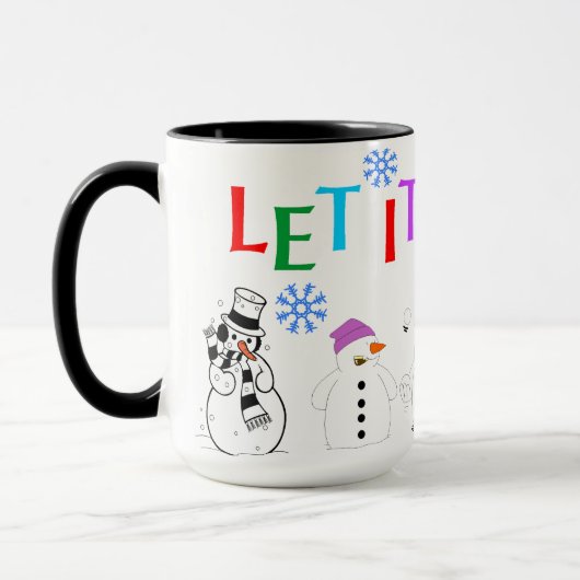 Lassen Sie es mit Schneemännern über die Tasse des (Links)
