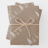 Lassen Sie es mit weißen Weihnachtsbaumen schneebe Geschenkpapier Set (Beispiel)