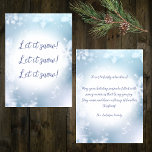 Lassen Sie es schneeblauen Schneeflocken erahnen Feiertagskarte<br><div class="desc">Erleben Sie die Faszination und Spannung der Urlaubssaison mit unserer personalisierten Weihnachtskarte "Let it Snow". Es ist ein perfekter Weg,  warme Wünsche zu senden und die Freude der schneebedeckten Erinnerungen zu wecken.</div>