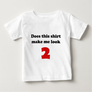 Lassen Sie mich die 2 Strampler und die Shirts des