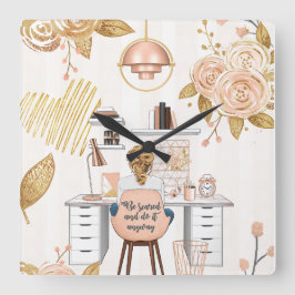 Lassen Sie sich erschrecken und machen Sie es auf Quadratische Wanduhr