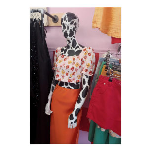 Lassen Sie sich nicht von ihrer Unmenschlichkeit b Poster