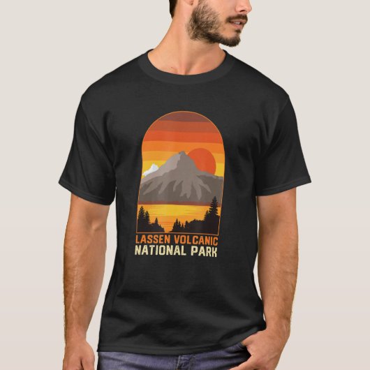 Lassen Volcanic National Park Cool Retro Style Sun T-Shirt (Vorderseite)