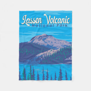 Lassen-Volcanic National Park Illustration Travel Fleecedecke