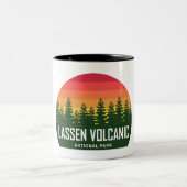Lassen-Volcanic-Nationalpark Zweifarbige Tasse (Mittel)