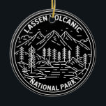 Lassen Vulkanischer Nationalpark California Monoli Keramik Ornament<br><div class="desc">Lassen Sie Volkanischer Nationalpark Design in einem minimalistischen,  monolinen Stil</div>
