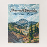 Lassen Vulkanischer Nationalpark California Puzzle<br><div class="desc">Dampf steigt über Bumpass Hell in Lassen Volcanic National Park. Lassen Volcanic National Park, in Nordkalifornien, wurde 1916 gegründet und ist bekannt für seine unglaublichen geothermischen Eigenschaften und vulkanischen Landschaften. Zu den bedeutendsten Sehenswürdigkeiten zählen Lassen Peak, einer der größten Plug-Kuppelvulkane der Welt, und Bumpass Hell, ein geothermisches Gebiet mit sprudelnden...</div>