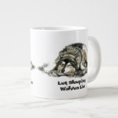 Lassend Schlafwölfe lassen inspirierendes Zitat zu Jumbo-Tasse (Vorderseite Rechts)