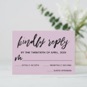 Lässige Handwriting Light Mauve Wedding RSVP Card Karte (Stehend Vorderseite)