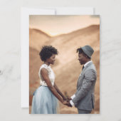 Lässige Typografie Foto Burnt Orange Wedding Einladung (Rückseite)