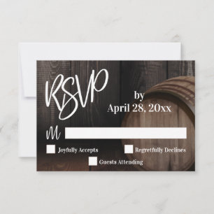 Lässige Typografie Holzfass Hochzeit RSVP Karte