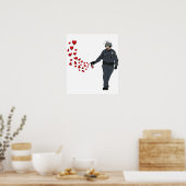 Lässiger Pepper Spray-Polizist mit Herz in Farbe Poster (Küche)
