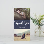 Lässiges Foto des Absolvent-zwei danken Ihnen Dankeskarte (Stehend Vorderseite)