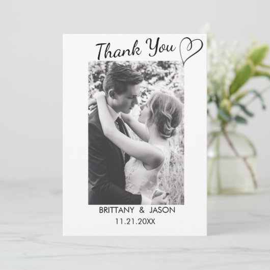 Lässiges Script mit Heart Wedding Foto Vielen Dank Einladung (Stehend Vorderseite)