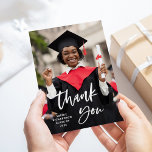 Lässiges Skript und Foto | Abschluss Vielen Dank Magnetkarte<br><div class="desc">Diese einfachen und modernen Abschluss dank Magnetkarten verfügen über das Foto des Grads mit stilvoller lässiger Schrift-Typografie.</div>