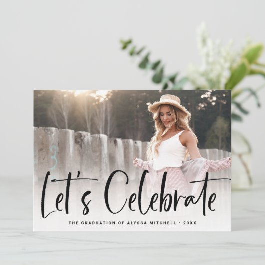 Lässiges Skriptschwarz | Partei für zwei Fotos Einladung (Stehend Vorderseite)