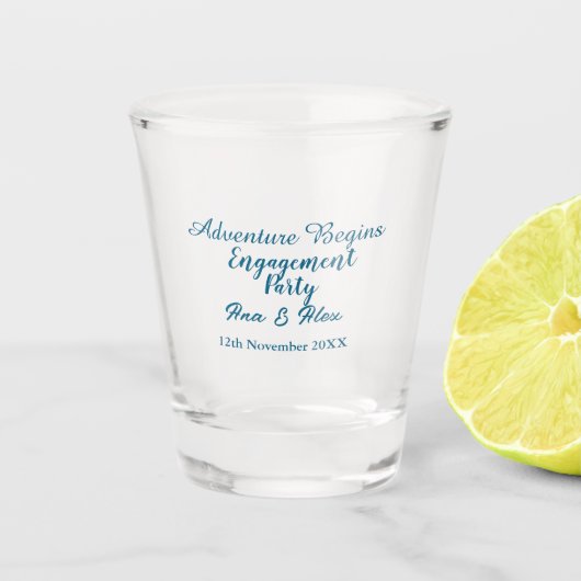 Lasst das Abenteuer beginnen Verlobungsfeier Name Schnapsglas (Vorderseite)