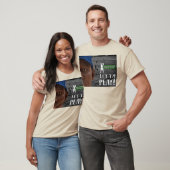 Lasst Sie Spielen T-Shirt (Unisex)