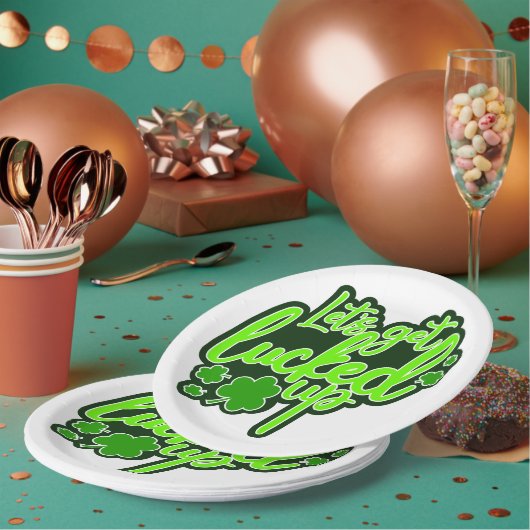 Lasst uns den lustigen St. Patrick's Day ausklinge Pappteller (Multi)