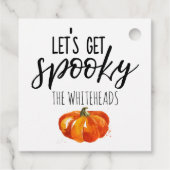 Lasst uns ein Spooky Watercolor Pumpkin Halloween Geschenkanhänger (Rückseite)