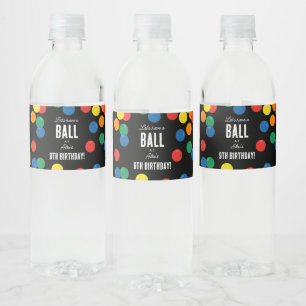 Lasst uns eine bunte Geburtstagsparty essen Wasserflaschenetikett