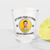 Lasst uns Entscheidungen treffen Bachelor Party Schnapsglas (Vorderseite)