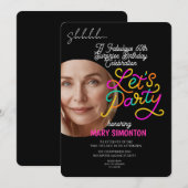 Lasst uns feiern! Eine fantastische 60er-Überrasch Einladung (Vorne/Hinten)