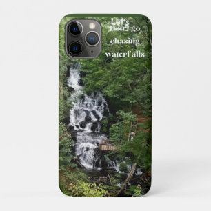 Lasst uns gehen und Wasserfälle verfolgenFall-Mate Case-Mate iPhone Hülle