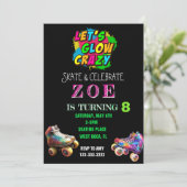 Lasst uns glühen Crazy, Neon Birthday Einladung (Stehend Vorderseite)
