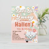 Lasst uns Groovy Retro Boho Daisy Rainbow zum Gebu Einladung (Stehend Vorderseite)