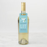 Lasst uns sehen | Funny Hanukkah Flaschenanhänger<br><div class="desc">Dress up your Hanukkah wine,  spirits or bier geschenke mit diesen niedlichen und lustigen tags. Flaschenhangtags sind mit einem türkisblauen Hintergrund mit "Let's get lit" und einer hellen Menorah-Abbildung mit blauen und weißen Sternen versehen. Passen Sie mit einem Namen und/oder personalisierten Hanukkah Gruß.</div>